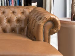 Canapé D'angle Droit Chesterfield BRENTON 100% Cuir De Buffle Premium - Caramel Vintage 9 Canapé D'angle Droit Chesterfield BRENTON 100% Cuir De Buffle Premium - Caramel Vintage -Canapé Soldes Boutique canape 751527